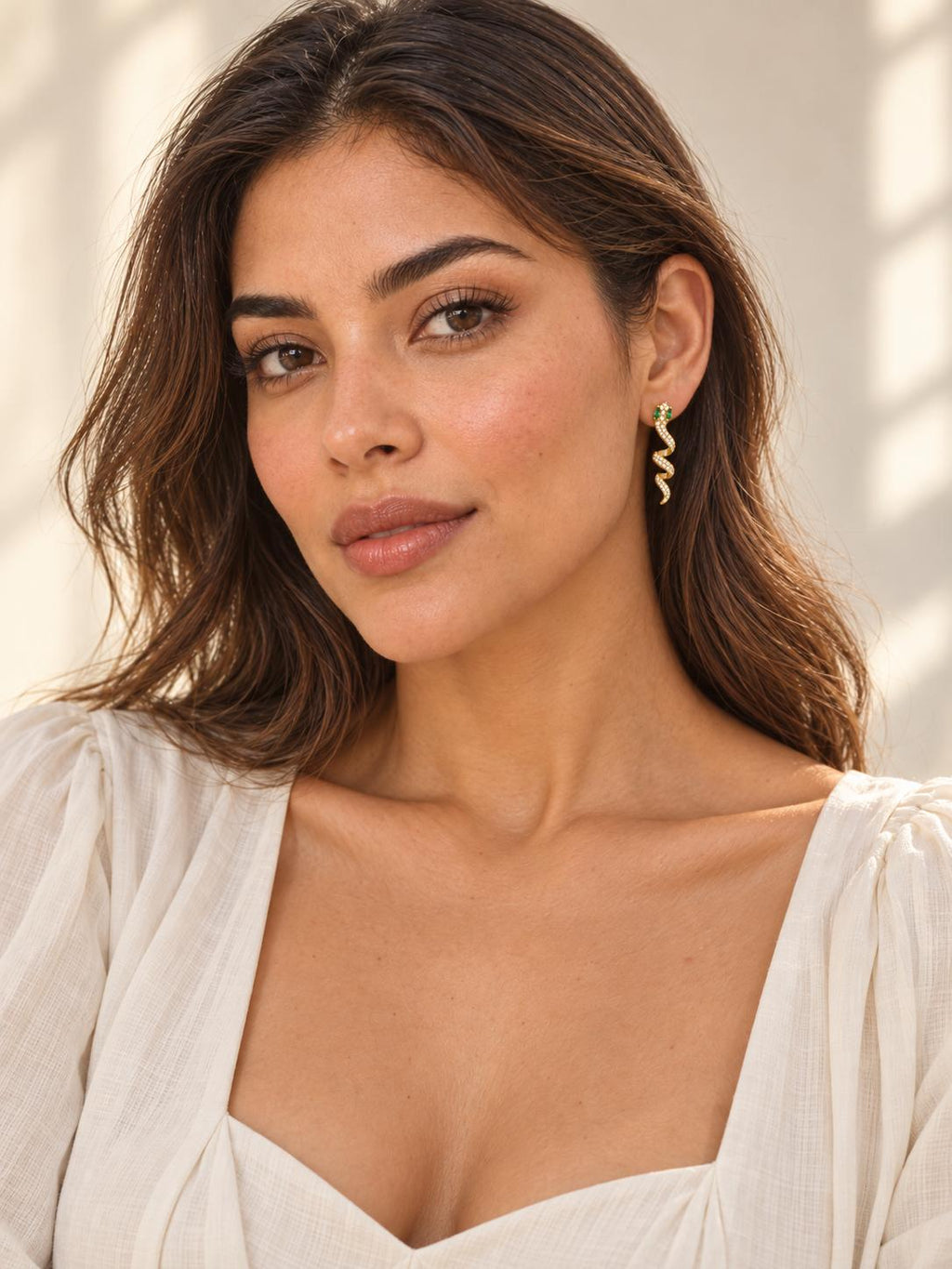 Aretes dorados en forma de serpiente con circonitas verdes SUY, pendientes moda mujer