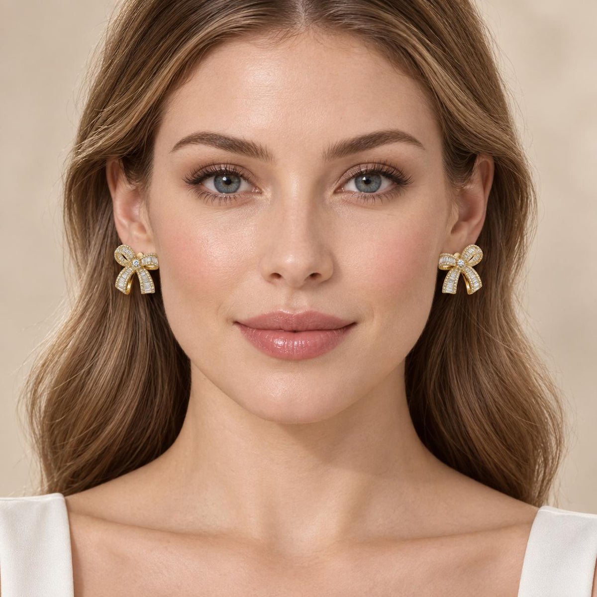 Aretes de Tuerca Dorados con Moño y Piedras Brillantes, Aretes Elegantes para Mujer SUY