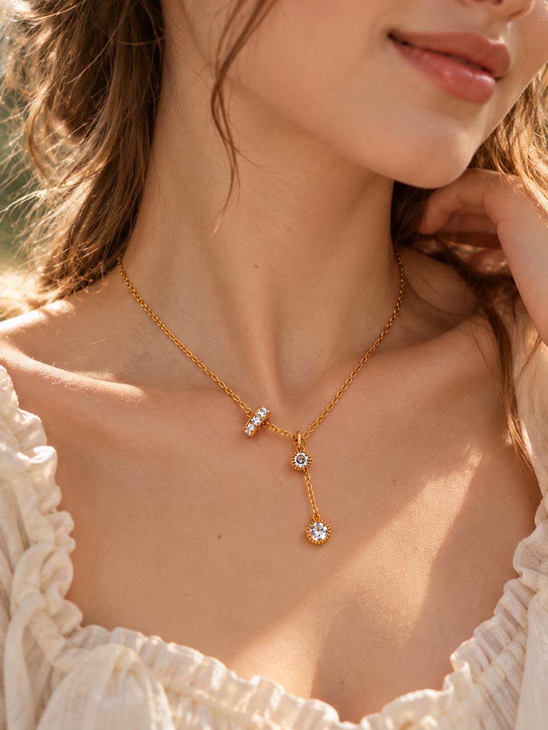 Collar dorado fino con circonitas colgantes, collar elegante de cadena fina SUY