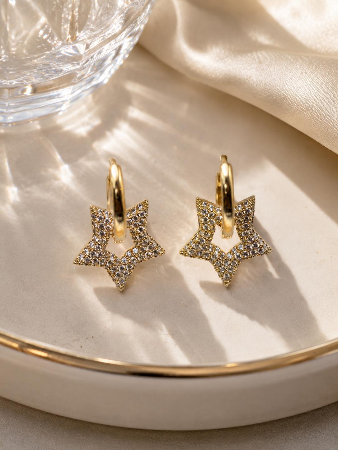 Aretes de Estrella Dorados con Zirconias Brillantes Joyería Elegante para Mujer SUY