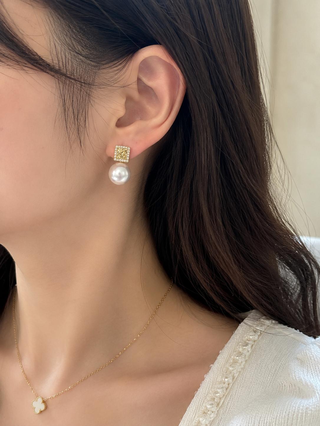 Aretes elegantes de perla blanca, diseño cuadrado con circonitas, joyería fina SUY para mujer