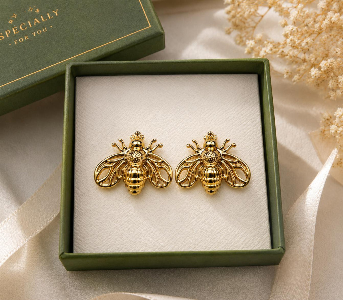 Aretes Floral Dorados con Perla y Piedras Brillantes, Diseño Elegante para Mujer SUY