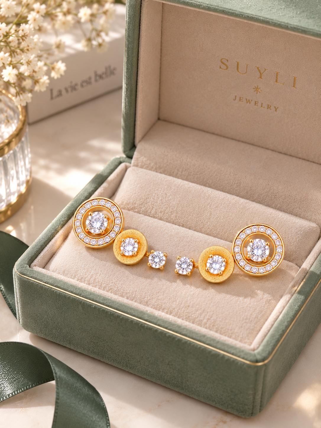 Set de 3 pares de aretes dorados con piedras brillantes, diseños redondos y clásicos para mujer — 6 piezas