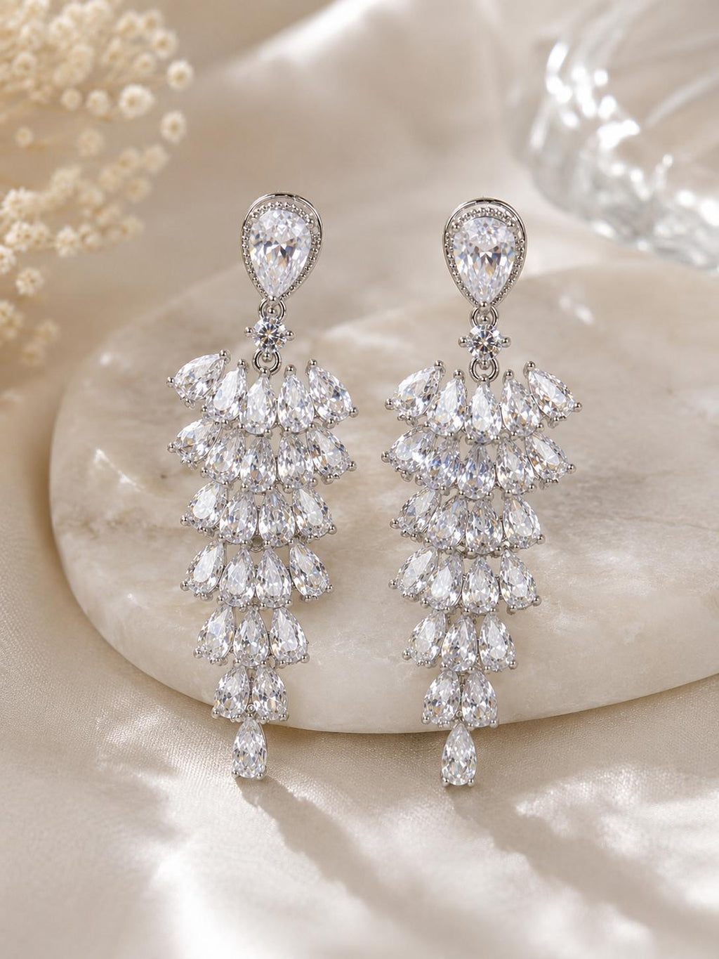Sin níquel / Antialérgico, Aretes largos de borla con circonita en forma de gota, aretes elegantes para fiesta y boda SUY