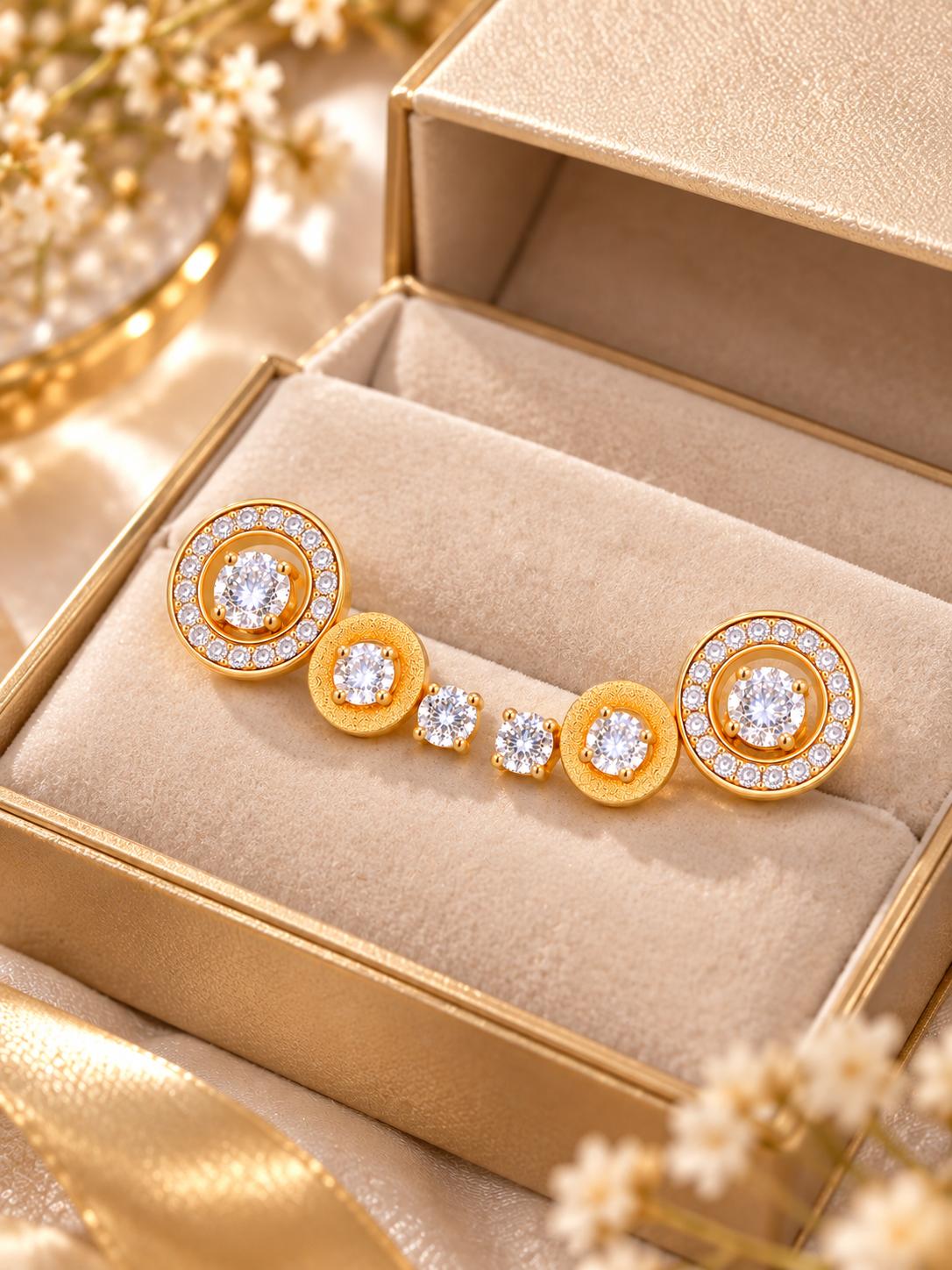 Set de 3 pares de aretes dorados con piedras brillantes, diseños redondos y clásicos para mujer — 6 piezas