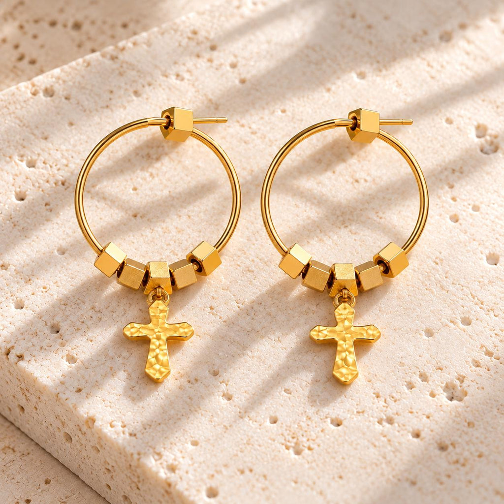 Aretes de aro dorados con cruz colgante y cuentas geométricas para mujer – 1 par
