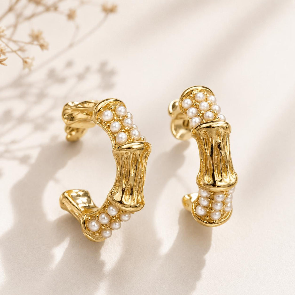 Aretes tipo aro dorado diseño bambú con perlas, joyería elegante para mujer SUY