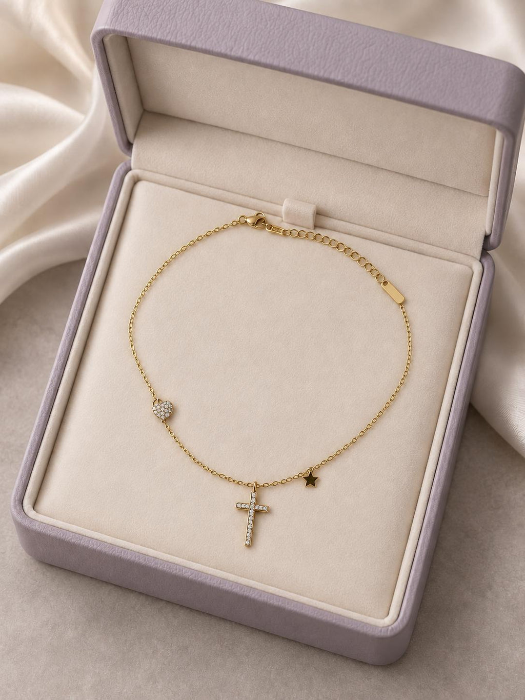 Collar Dorado con Cruz de Brillo, Corazón y Estrella | Collar de Moda para Mujer
