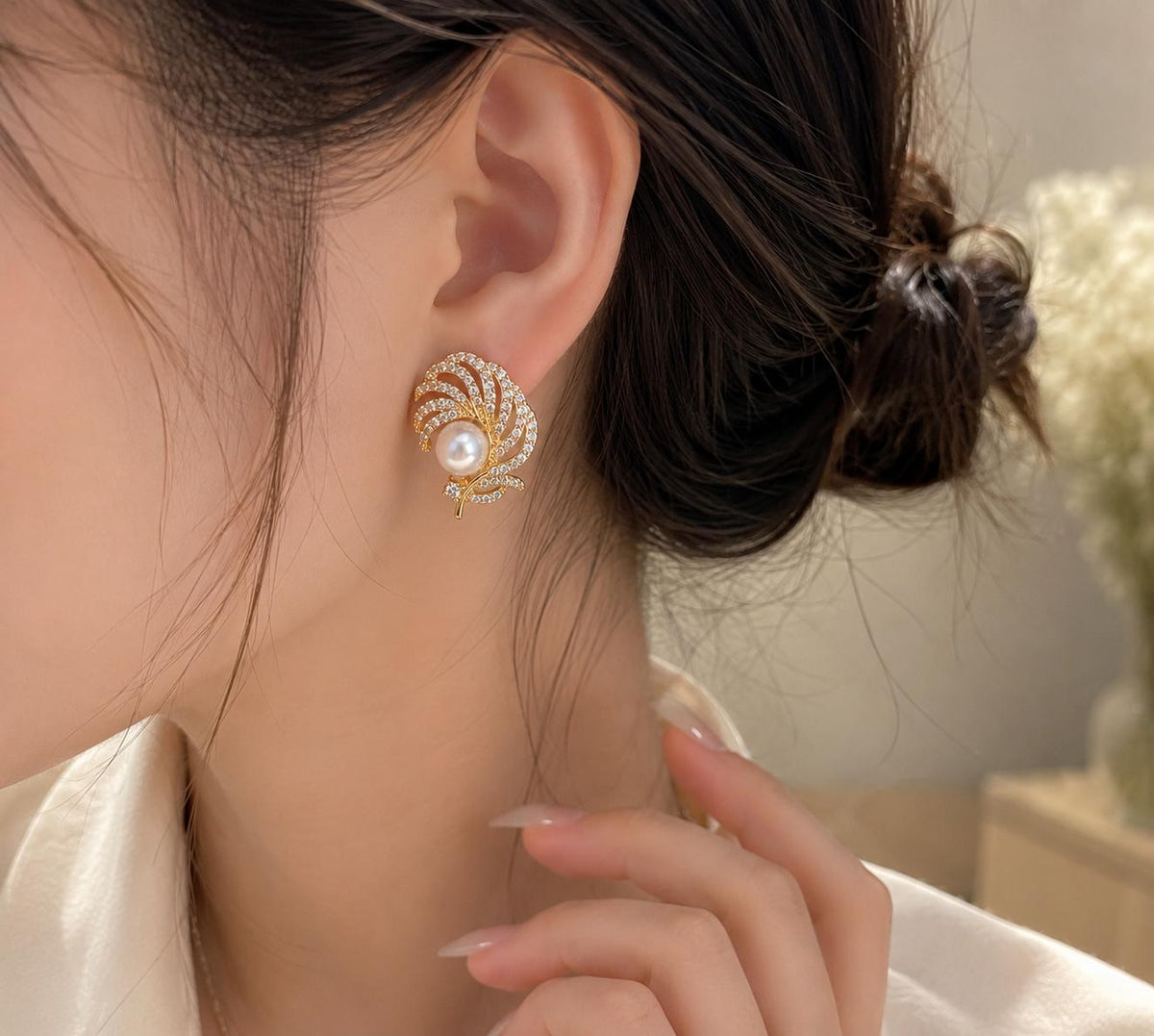 Aretes dorados en forma de pluma con perla y circonita, aretes elegantes para mujer SUY