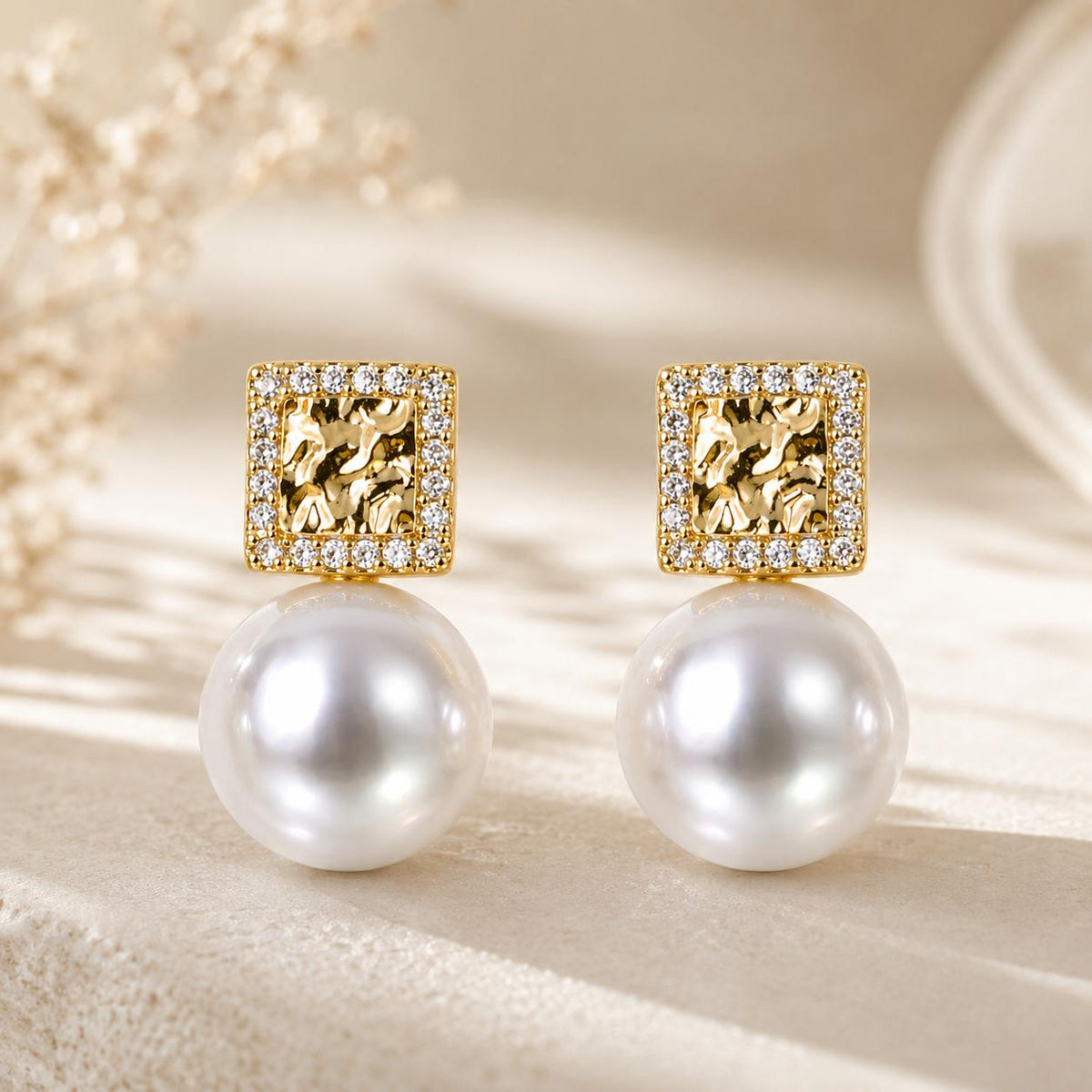 Aretes elegantes de perla blanca, diseño cuadrado con circonitas, joyería fina SUY para mujer