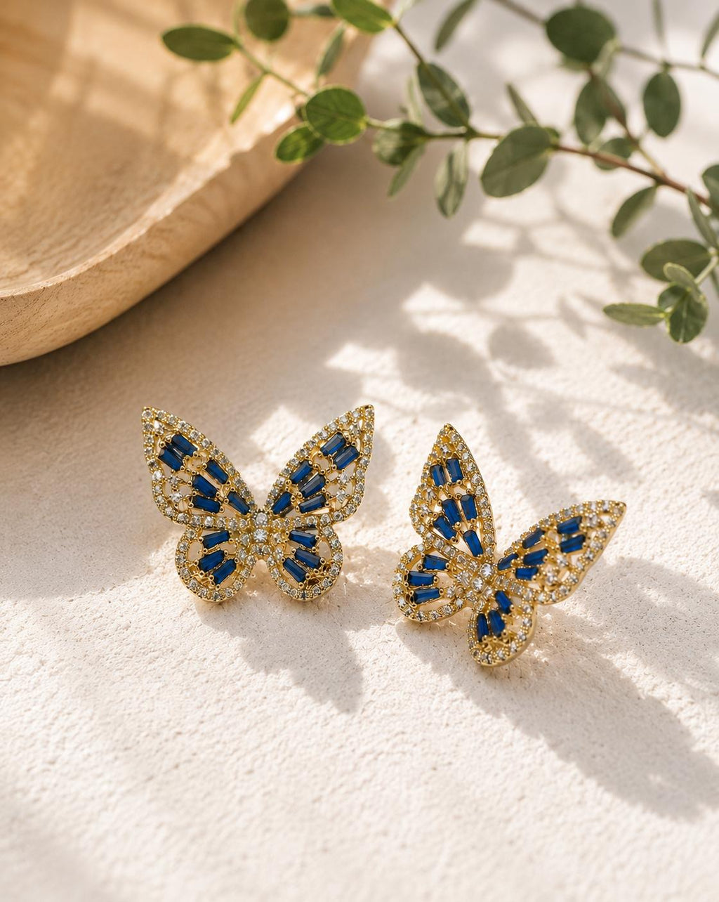 Aretes de Mariposa para Mujer con Zirconias Brillantes y Cristales Azules, Elegantes y Modernos | SUY