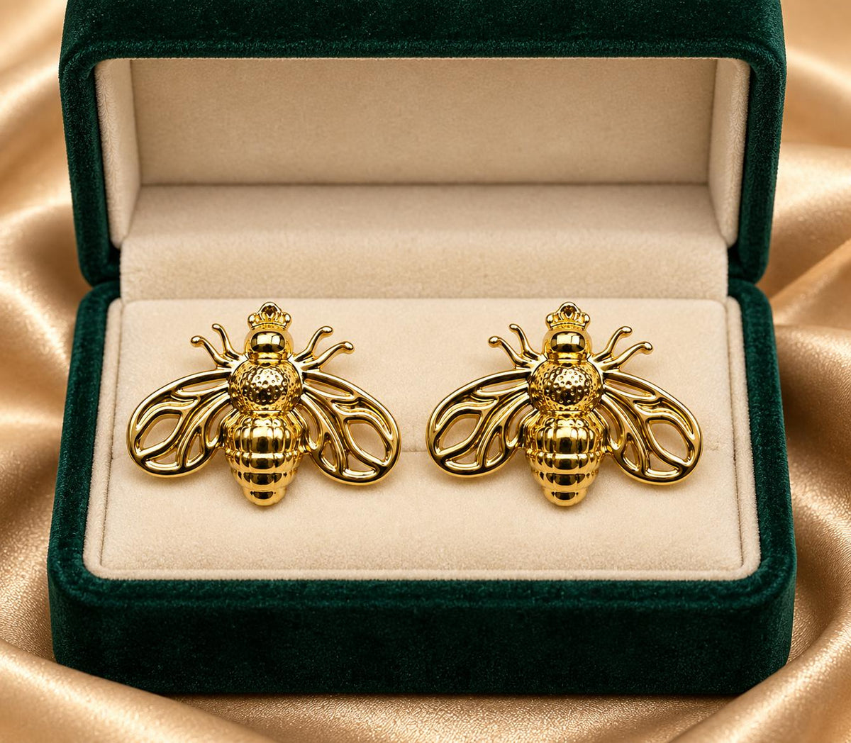 Aretes Floral Dorados con Perla y Piedras Brillantes, Diseño Elegante para Mujer SUY