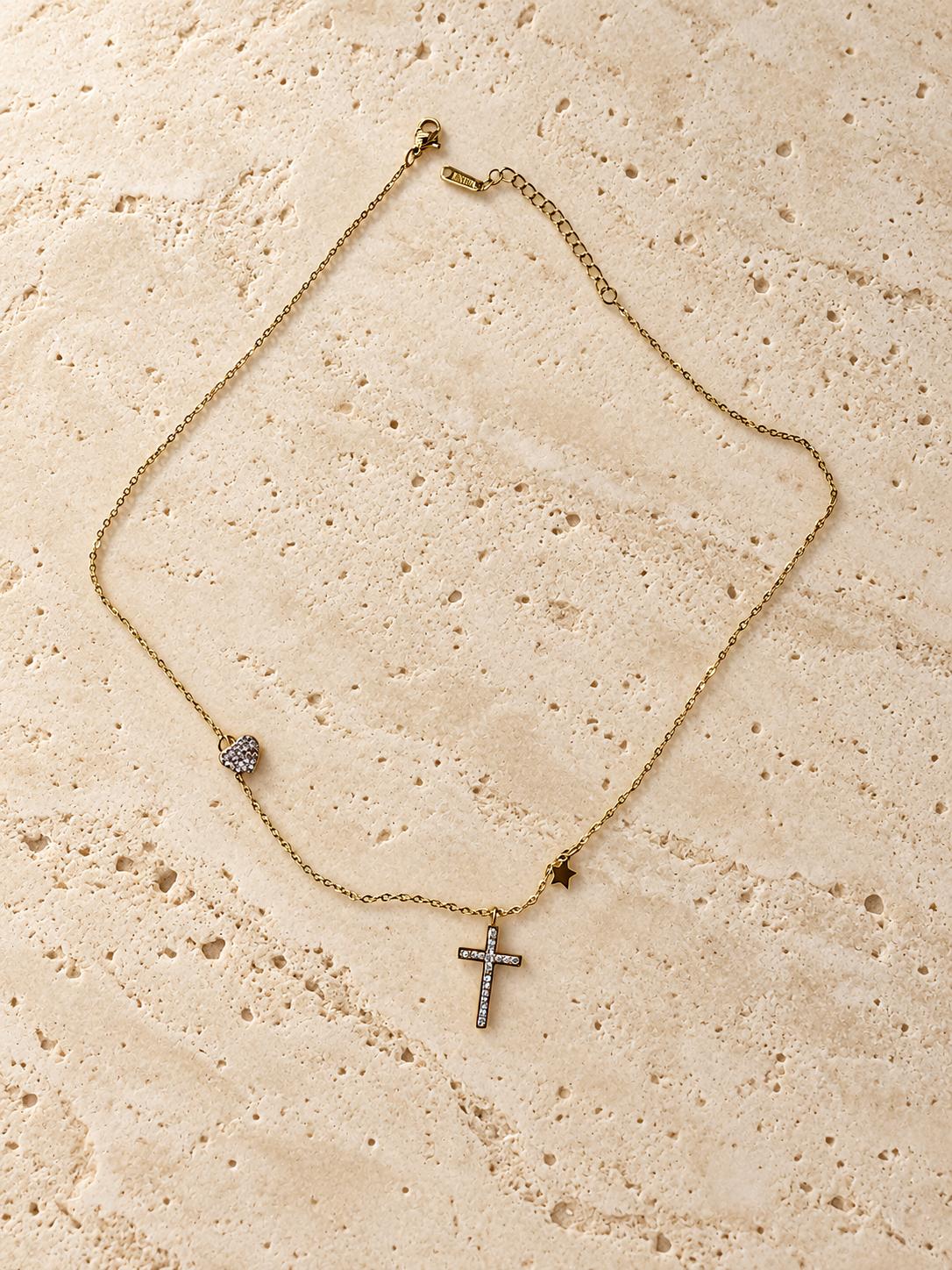 Collar Dorado con Cruz de Brillo, Corazón y Estrella | Collar de Moda para Mujer