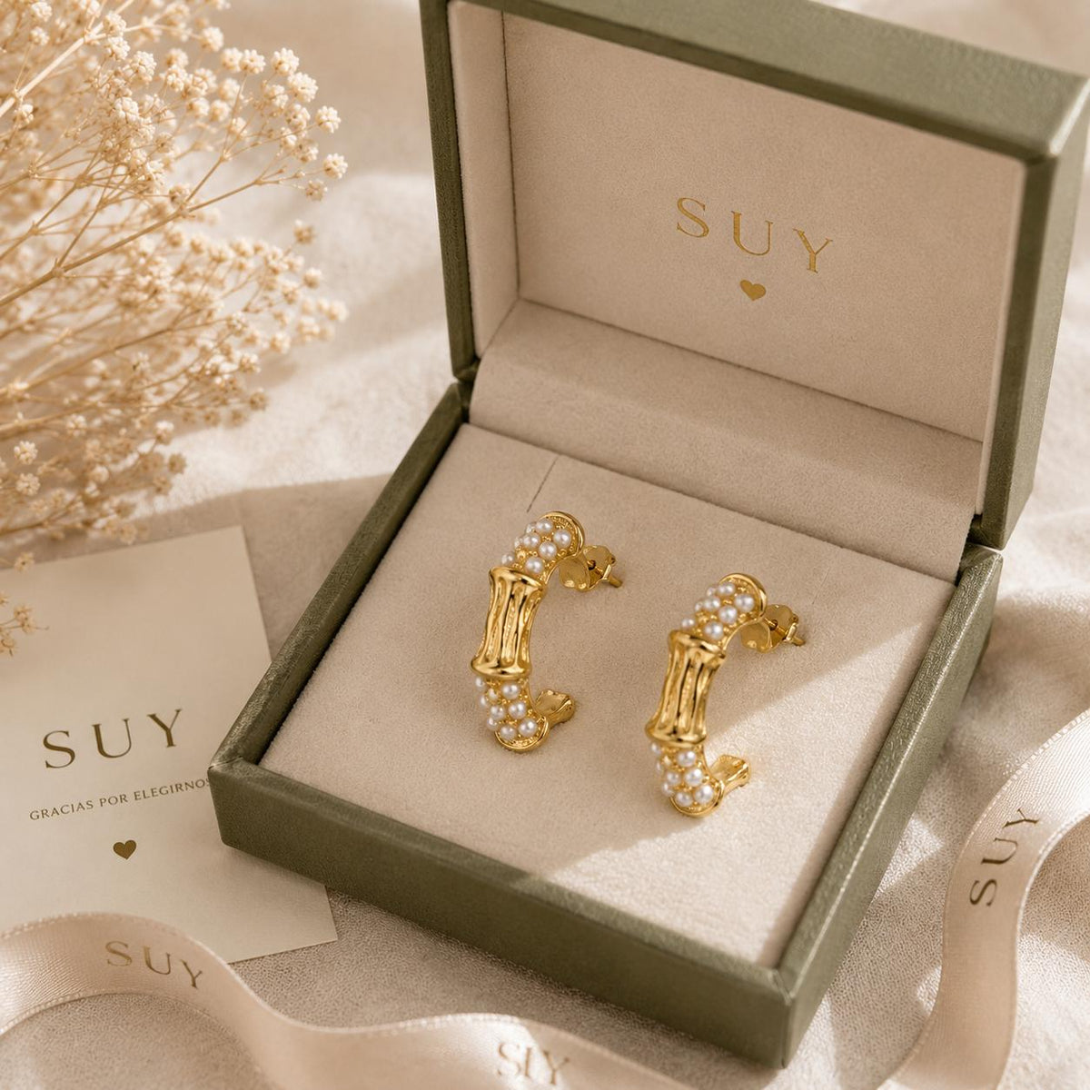 Aretes tipo aro dorado diseño bambú con perlas, joyería elegante para mujer SUY