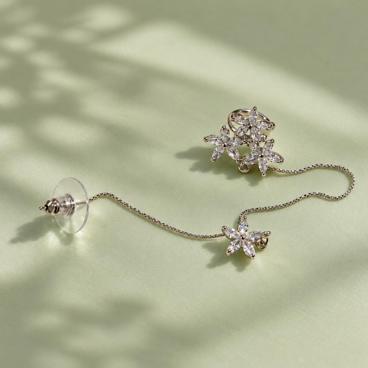Aretes largos de cadena con flores de circonita, aretes delicados de estilo moderno para mujer SUY